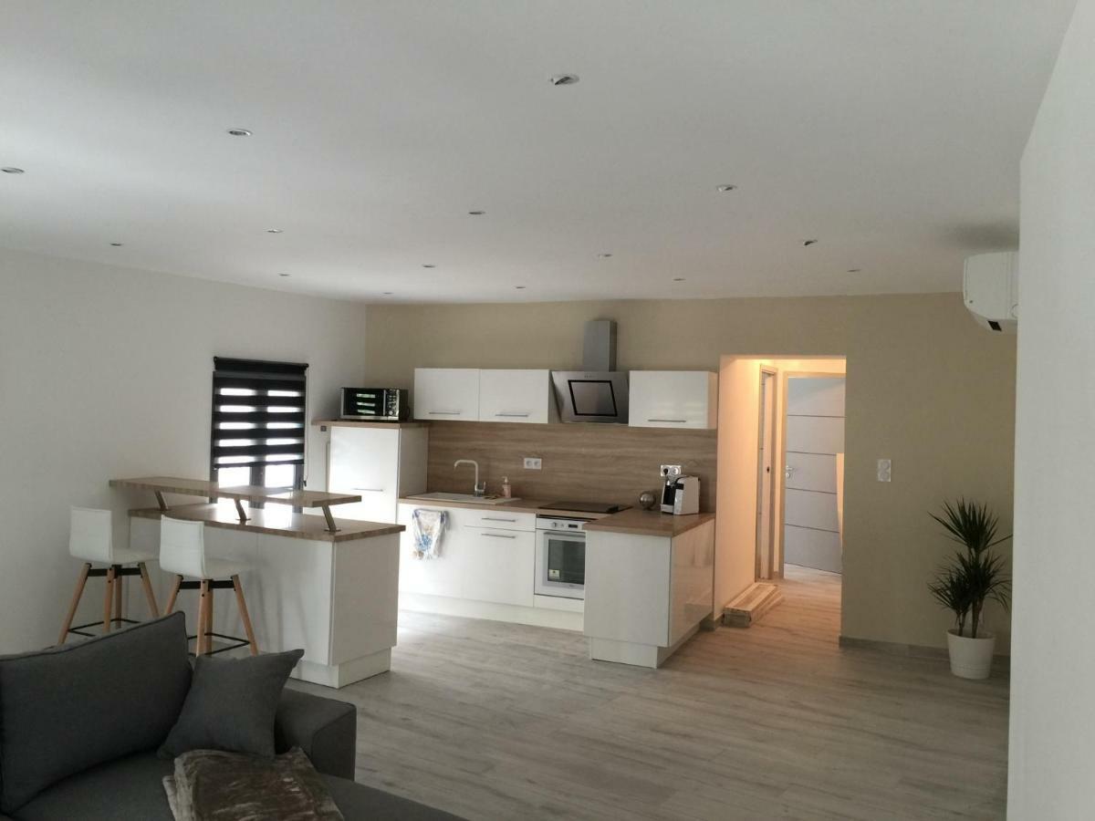 Appartement L'Islois Л'Иль-сюр-ла-Сорг Экстерьер фото